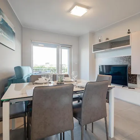 H11 Casa Liuba Giardino - Parcheggio Апартаменты